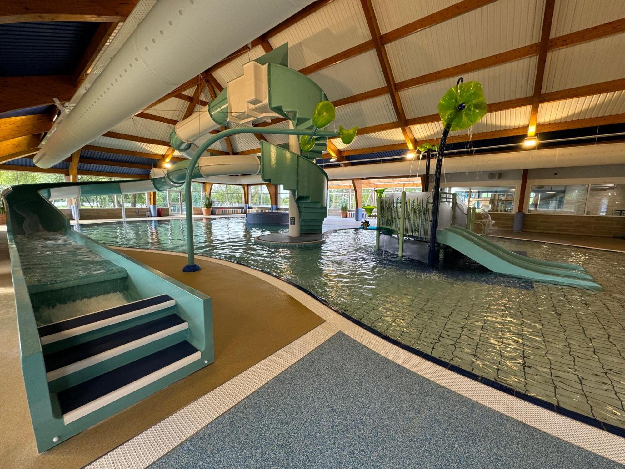 Cottontail Lodge - Hot Tub - Pet Friendly South Cerney Εξωτερικό φωτογραφία